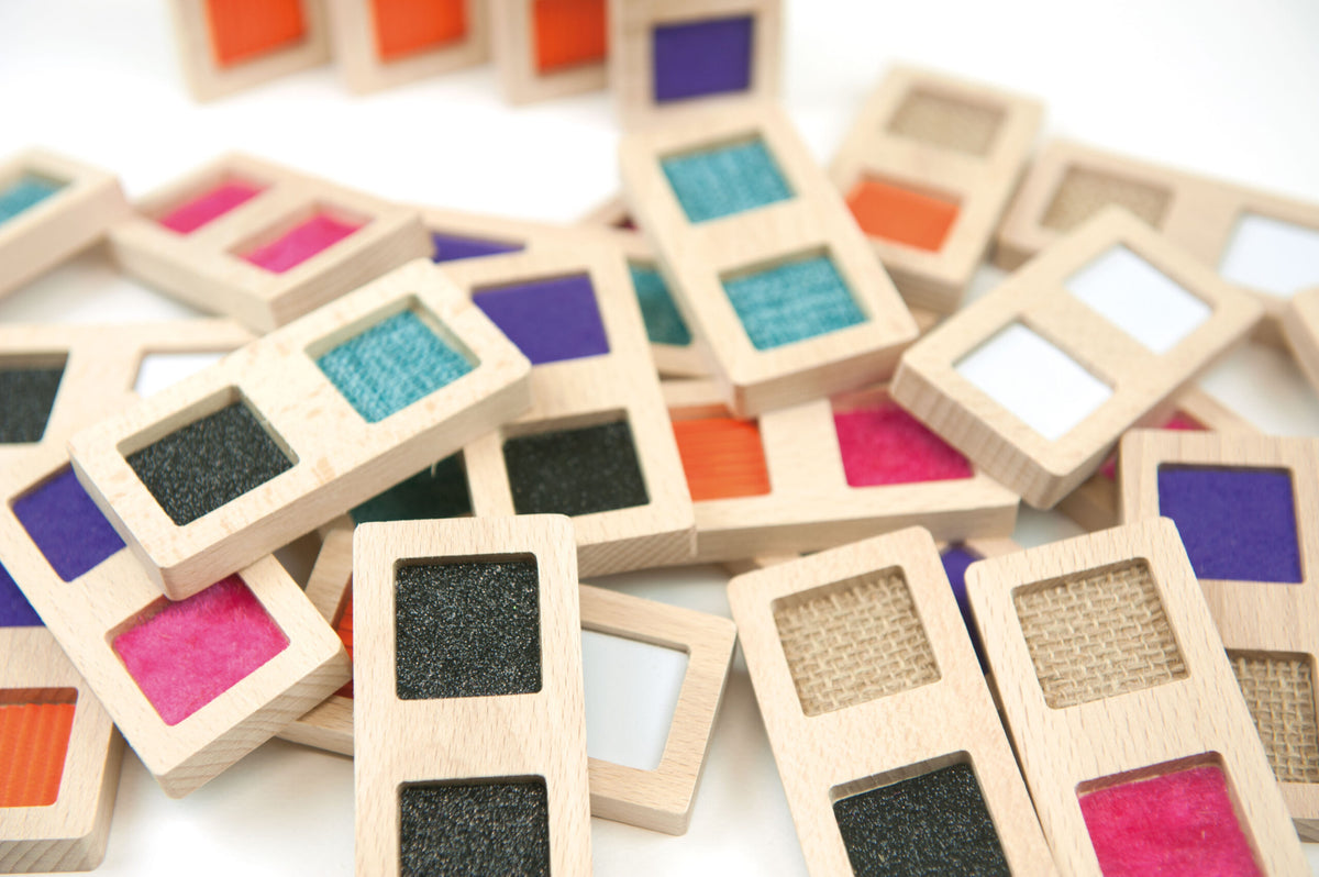 Andreu Toys Dominos Tactiles Textures