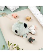 Done By Deer Peluche D'Activités Cache-Cache Wally